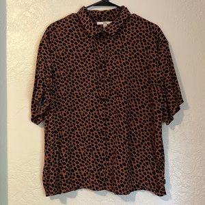 Vans leopard button up shirt size large